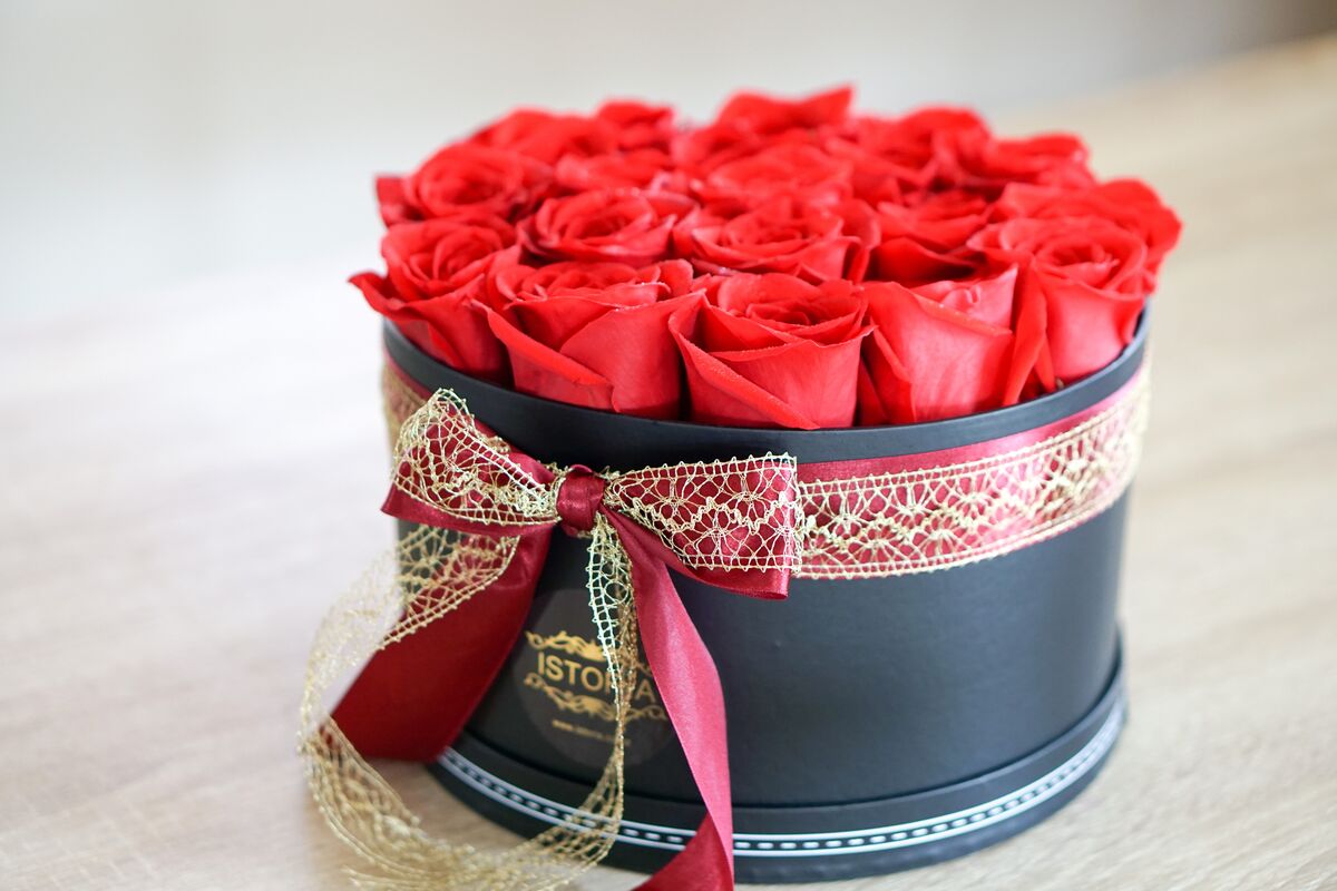 (ویدئو) نحوه ساخت جعبه هدیه کاغذی گل رز / با این ترفند یک جعبه کادو شیک برای هدیه دادن به عشقت بساز 😍