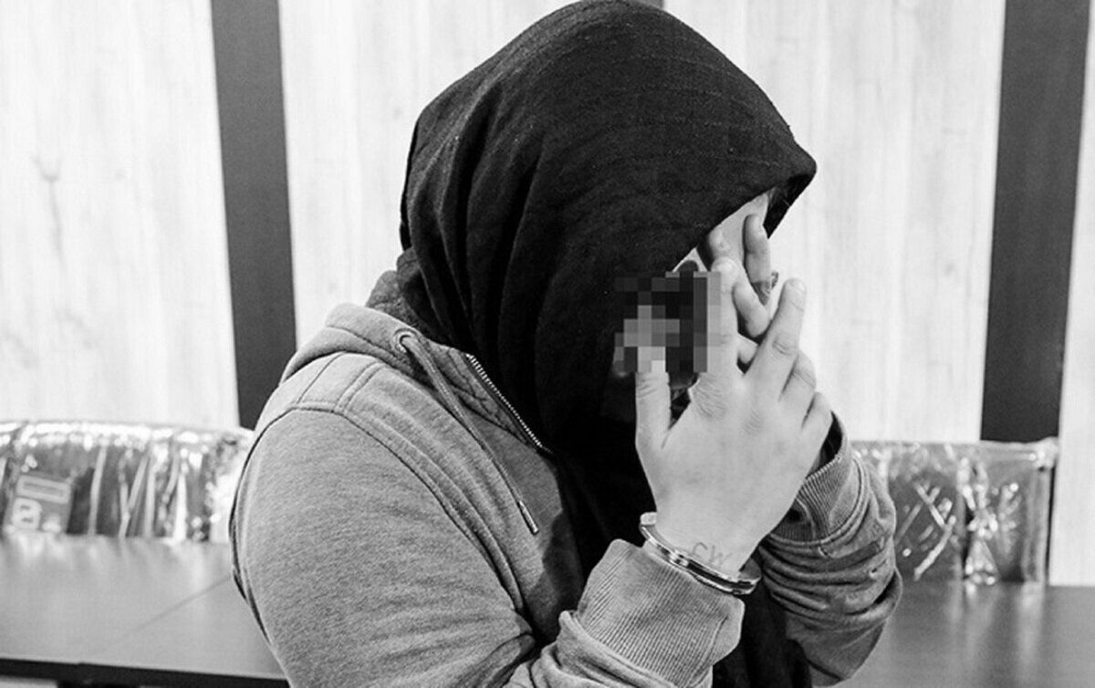 (عکس) دستگیری بچه دزد معروف تهران رسانه ای شد/ زنی که با مهربانی کودکان را فریب میداد
