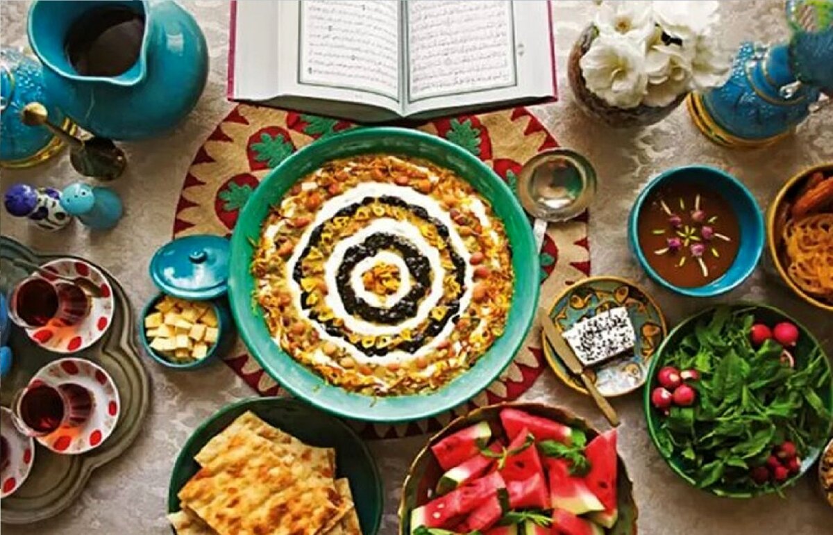 چه خوراکی ها مناسب ماه مبارک رمضان هستند؟! / باید و نبایدهای سحری و افطار