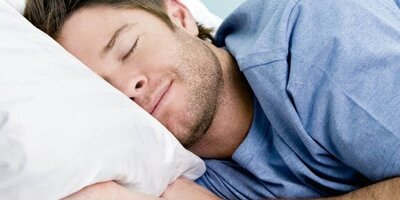 بهترین و بدترین مدل‌های خواب برای جلوگیری از مشاجره با همسرتان هنگام شب چیست؟!