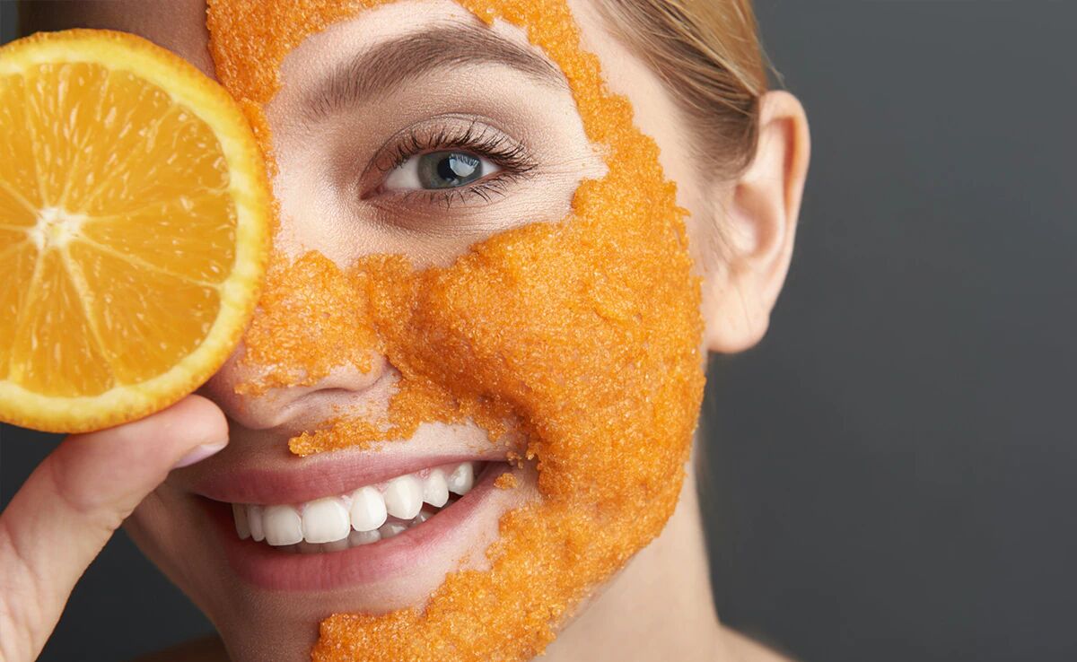 صورت شفاف و صاف با پوست پرتقال/ تا زمستون تموم نشده این راهکار رو انجام بده!