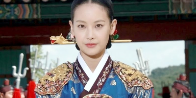 ژست جالب اوه یئون سئو، ملکه اینوون سریال "دونگ یی" با استایل زمستانی/ باورتون میشه 36 سالش باشه!